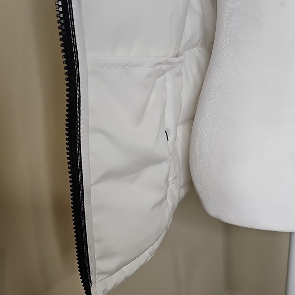 Calvin Klein White Puffer Coat Jacket with Hood - Picture 12 of 16